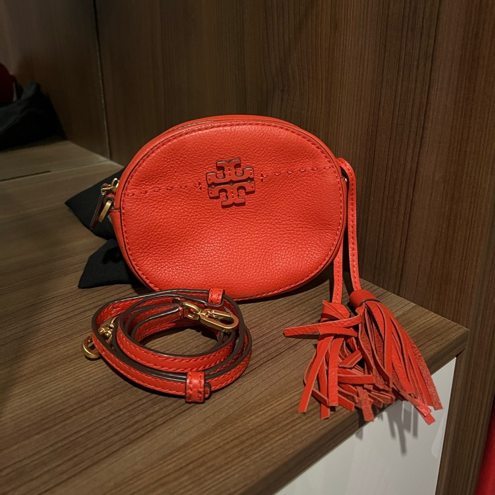 brand new Bright orange TORY BURCH crossbody bag( dust cover included)